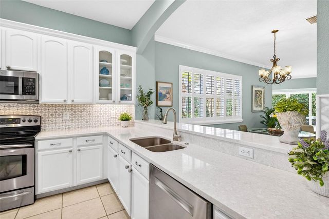 5215 FAIRWAY ONE DRIVE, Valrico, FL 33596