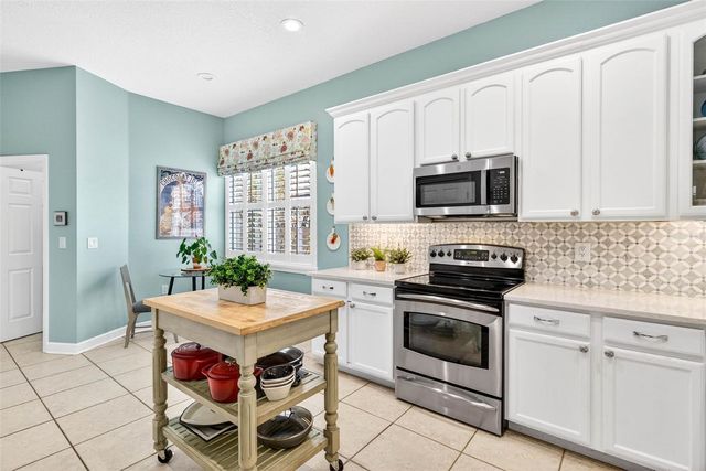 5215 FAIRWAY ONE DRIVE, Valrico, FL 33596