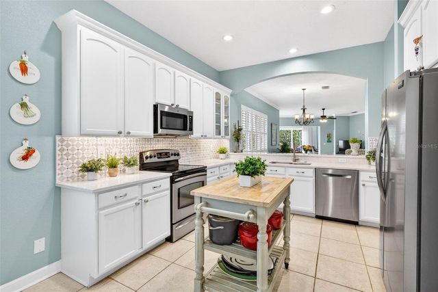 5215 FAIRWAY ONE DRIVE, Valrico, FL 33596