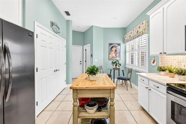 5215 FAIRWAY ONE DRIVE, Valrico, FL 33596