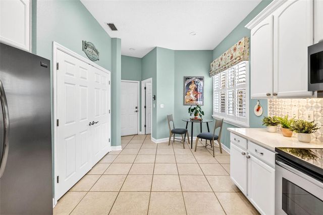 5215 FAIRWAY ONE DRIVE, Valrico, FL 33596