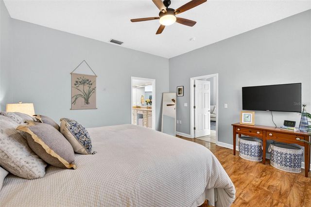 5215 FAIRWAY ONE DRIVE, Valrico, FL 33596