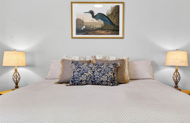 5215 FAIRWAY ONE DRIVE, Valrico, FL 33596