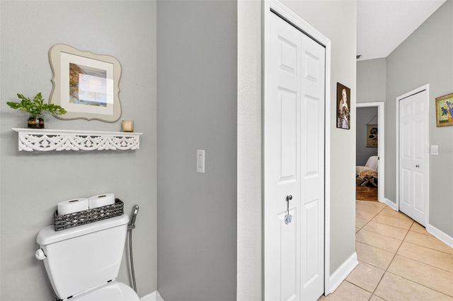 5215 FAIRWAY ONE DRIVE, Valrico, FL 33596