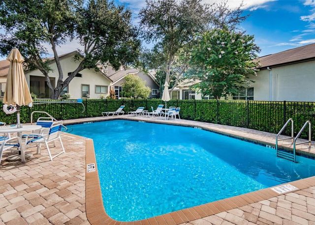 5215 FAIRWAY ONE DRIVE, Valrico, FL 33596