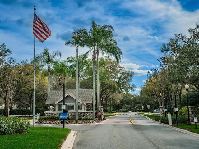 5215 FAIRWAY ONE DRIVE, Valrico, FL 33596