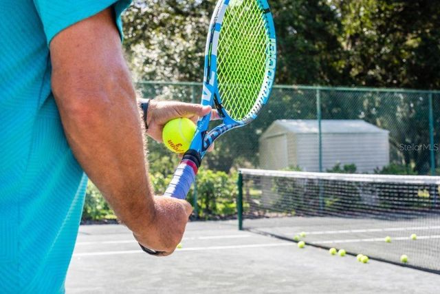 5215 FAIRWAY ONE DRIVE, Valrico, FL 33596