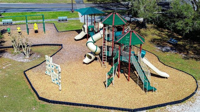 5215 FAIRWAY ONE DRIVE, Valrico, FL 33596