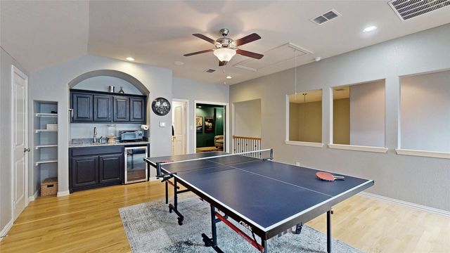8900 Bluestem Drive, Lantana, TX 76226