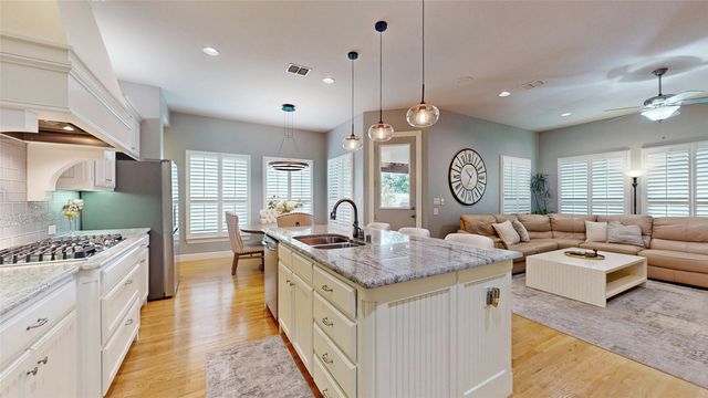 8900 Bluestem Drive, Lantana, TX 76226