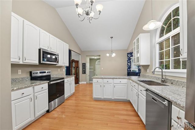 715 Rolling Wind Drive, O'fallon, MO 63368