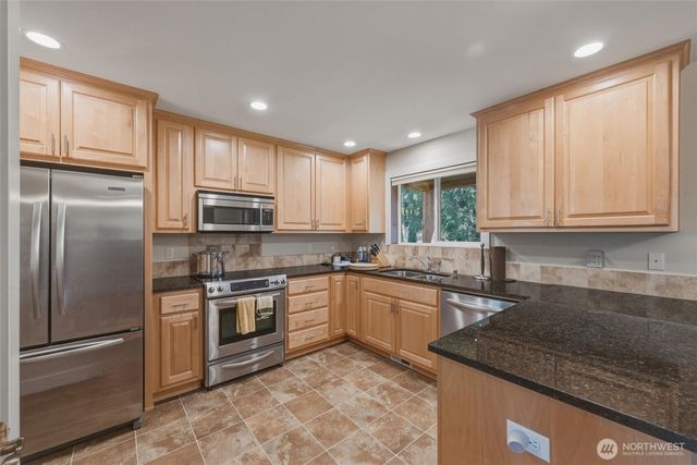 16059 Snee Oosh Road, La Conner, WA 98257