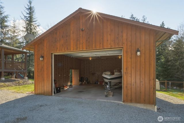 16059 Snee Oosh Road, La Conner, WA 98257