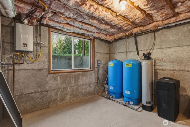 16059 Snee Oosh Road, La Conner, WA 98257