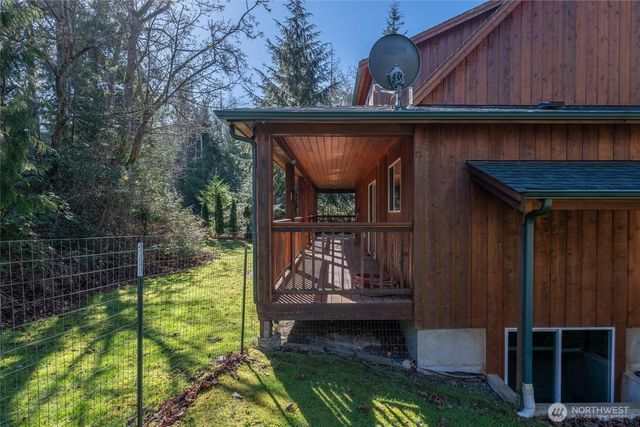 16059 Snee Oosh Road, La Conner, WA 98257