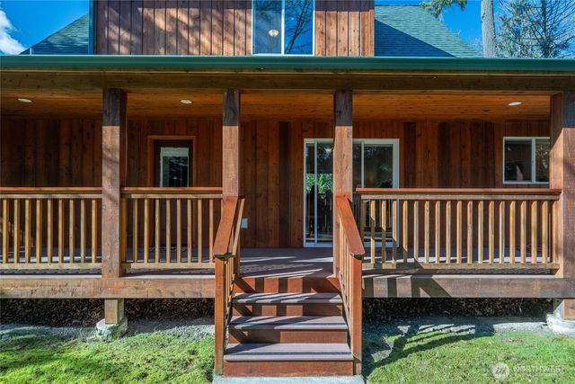 16059 Snee Oosh Road, La Conner, WA 98257