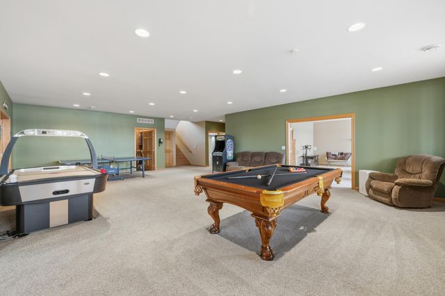 1827 7th Street E, West Fargo, ND 58078