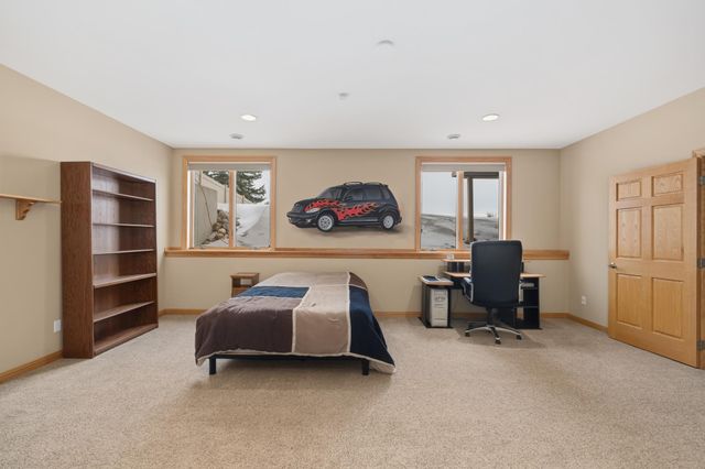 1827 7th Street E, West Fargo, ND 58078