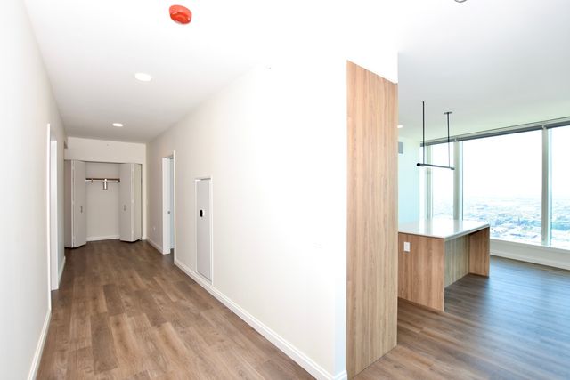 1000 S Michigan Avenue 5701, Chicago, IL 60605