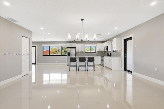 4165 W 5th Ln 0, Hialeah, FL 33012