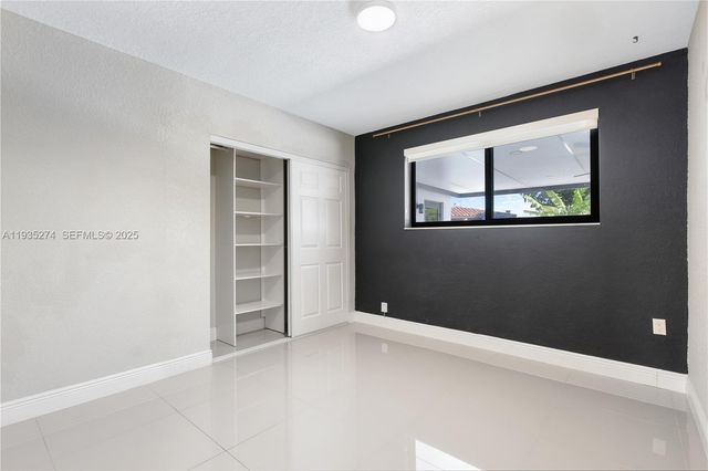 4165 W 5th Ln 0, Hialeah, FL 33012