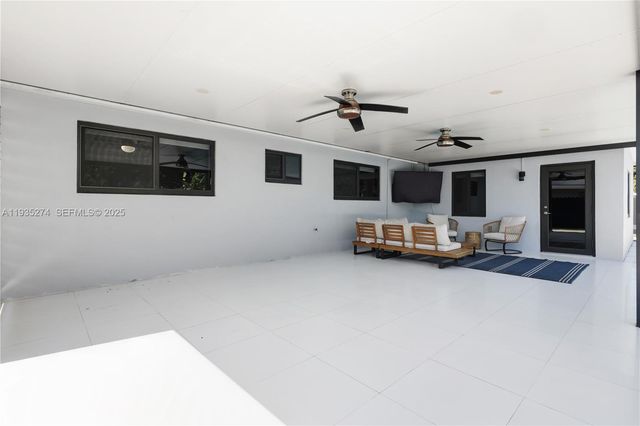 4165 W 5th Ln 0, Hialeah, FL 33012