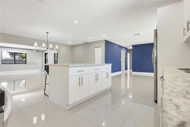 4165 W 5th Ln 0, Hialeah, FL 33012