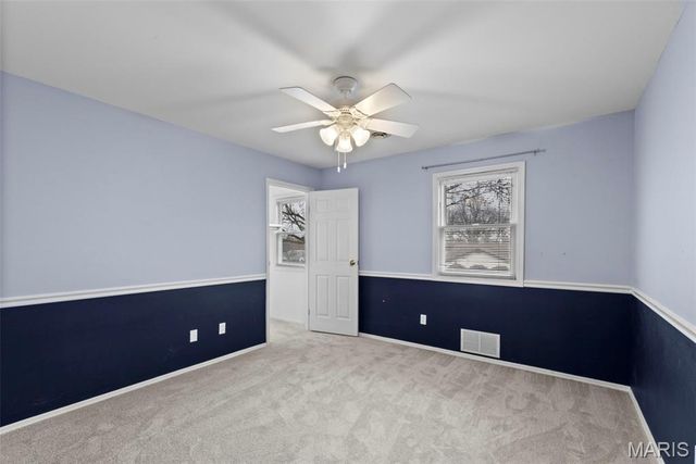 442 Royalwood Drive, Creve Coeur, MO 63141