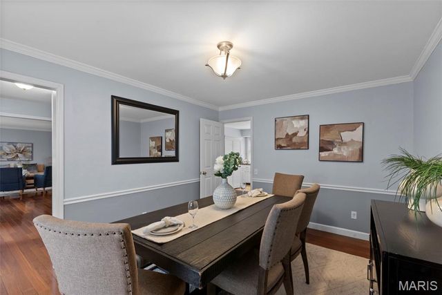 442 Royalwood Drive, Creve Coeur, MO 63141