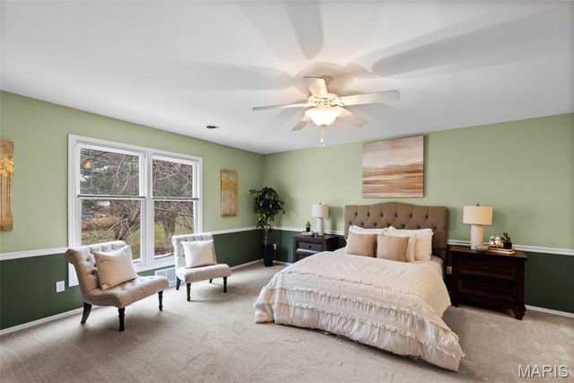 442 Royalwood Drive, Creve Coeur, MO 63141