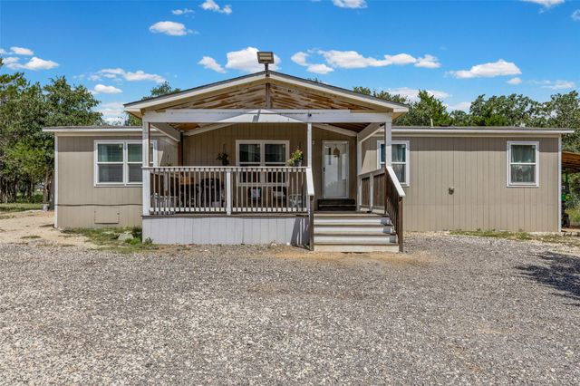 564 Boyd RD, Red Rock, TX 78662
