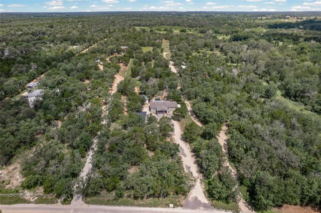 564 Boyd RD, Red Rock, TX 78662