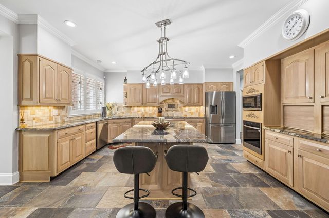 1706 Habersham Way, Dalton, GA 30720