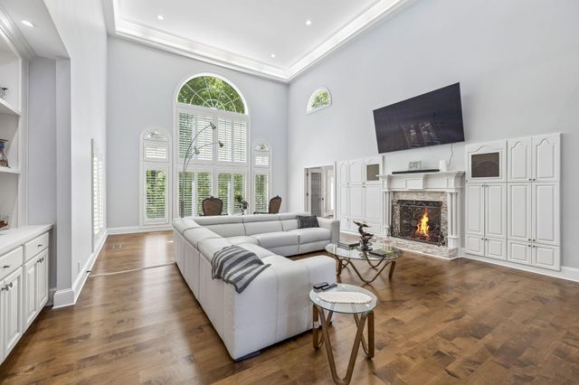 1706 Habersham Way, Dalton, GA 30720