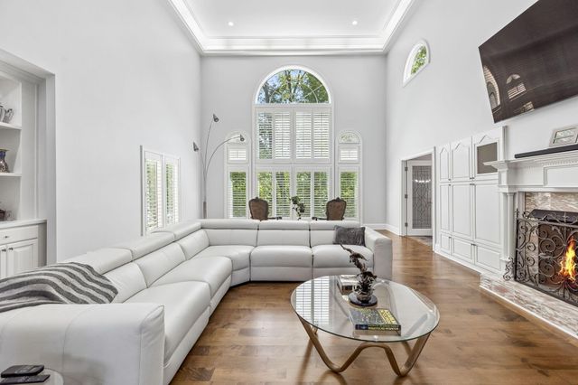 1706 Habersham Way, Dalton, GA 30720