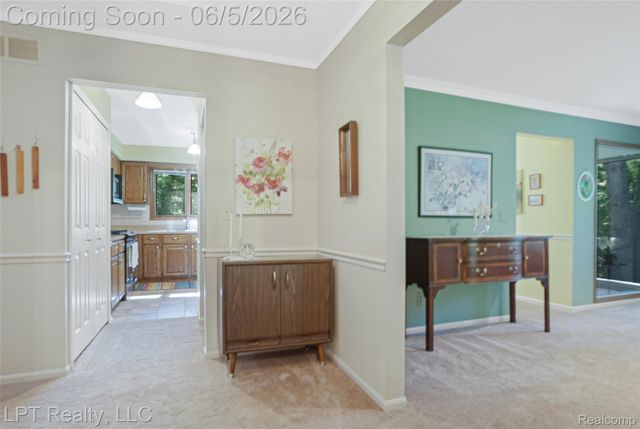 5236 Schlenker Road, Hamburg Township, MI 48139