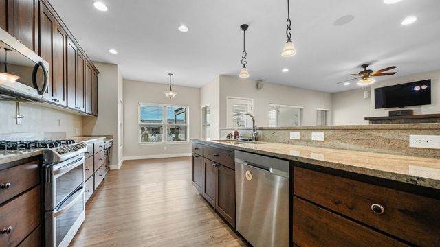 2042 Constitution Loop, Montrose, CO 81401
