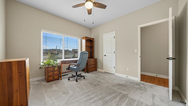 2042 Constitution Loop, Montrose, CO 81401