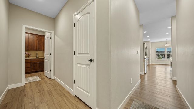 2042 Constitution Loop, Montrose, CO 81401