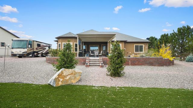 2042 Constitution Loop, Montrose, CO 81401