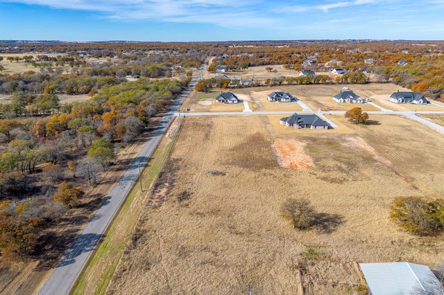 100 Prairie Winds Drive, Poolville, TX 76487