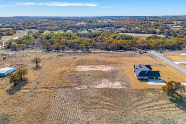 100 Prairie Winds Drive, Poolville, TX 76487