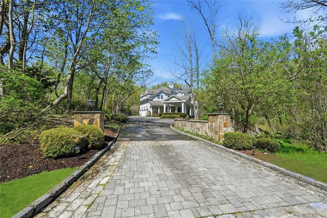 5 Mill Road, Lloyd Harbor, NY 11743