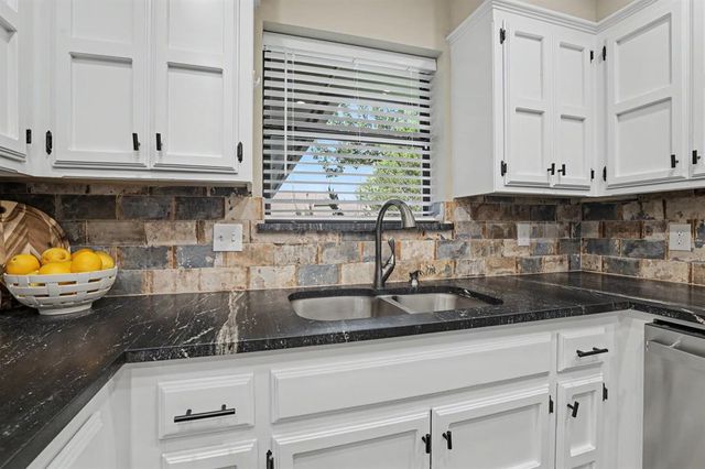 13308 Shady Tree Place, Edmond, OK 73013