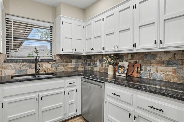 13308 Shady Tree Place, Edmond, OK 73013