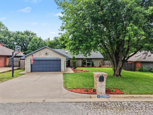 13308 Shady Tree Place, Edmond, OK 73013