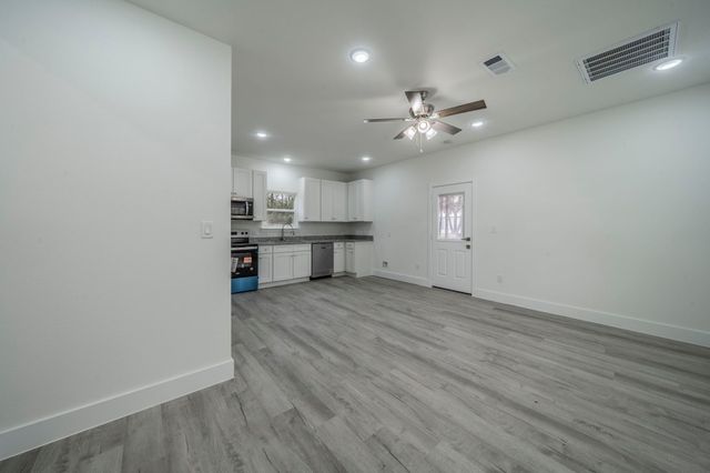 14955 Paladin Road, Log Cabin, TX 75148