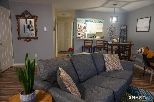 2A Jeanette Street 53, Danbury, CT 06811