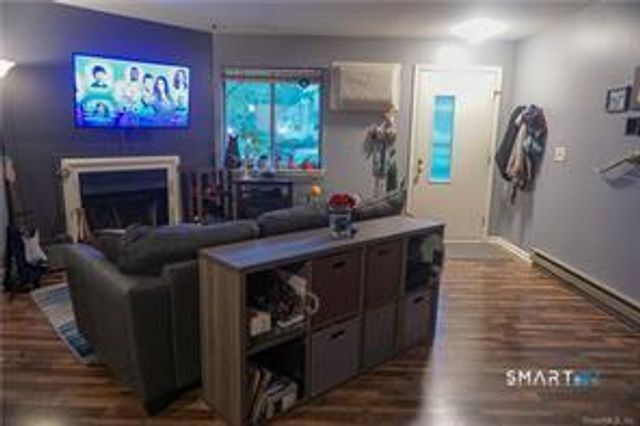 2A Jeanette Street 53, Danbury, CT 06811