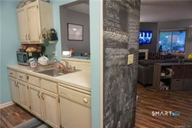 2A Jeanette Street 53, Danbury, CT 06811